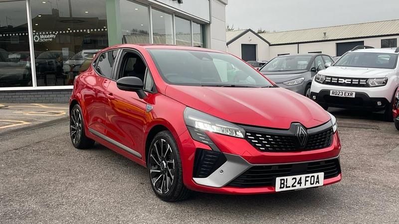 Used Renault Clio V Esprit Alpine 143 HP (105 kW) 2024 Flame red  Hatchback
