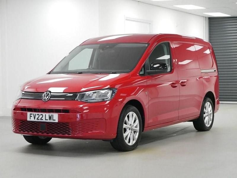 Used VW Caddy Maxi Pro 114 HP (83 kW) 2022 Red MPV