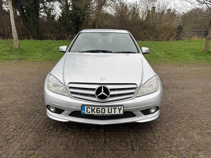 Used Mercedes C180 156 HP (114 kW) 2010 Silver Sedan
