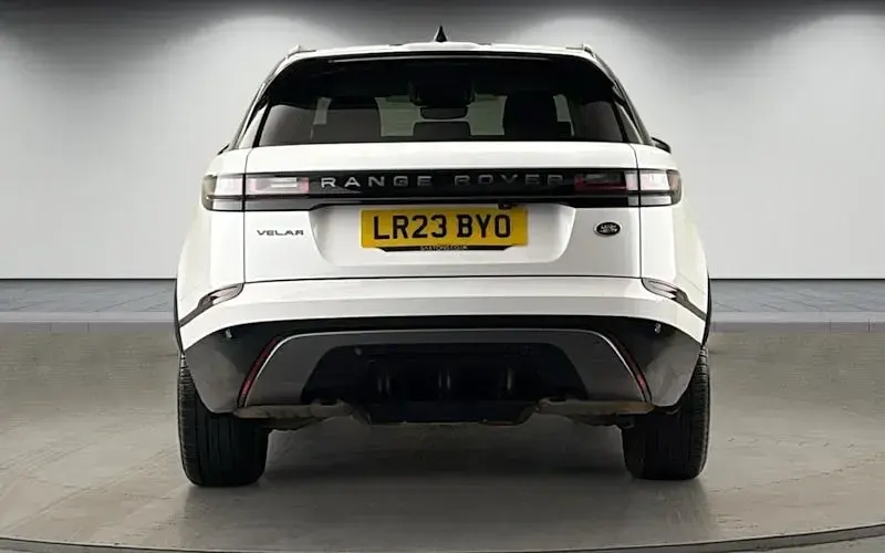 Used Land Rover Range Rover Velar R-Dynamic 249 HP (183 kW) 2022 Ostuni pearl white SUV