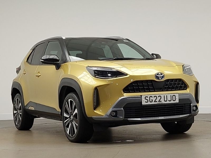 Yellow Used 2022 Toyota Yaris Hybrid Edition Estate | £23,498 (A bit pricey) - Image 1/4