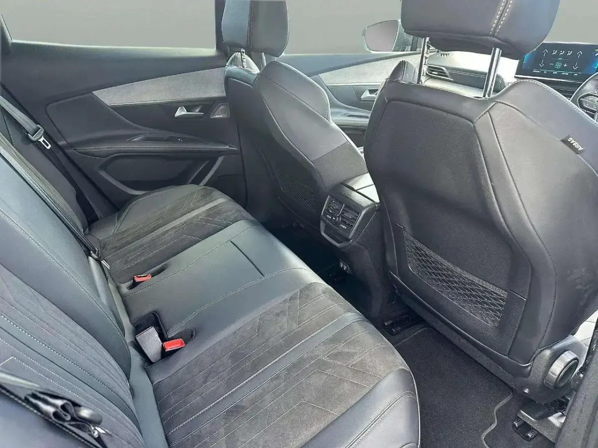 Used Peugeot 3008 GT 296 HP (217 kW) 2022 Grey SUV