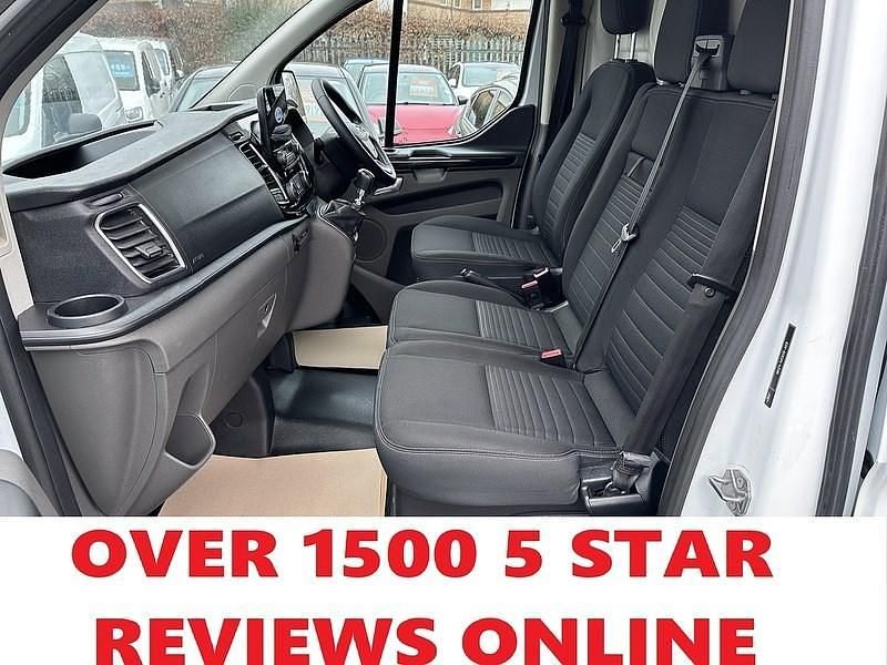 Used Ford Transit Custom Limited 130 HP (95 kW) 2023 White Van