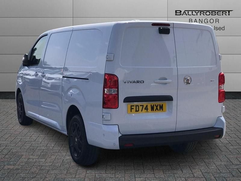 White Used 2024 Vauxhall Vivaro S Van | £20,950 (Good price) - Image 1/4