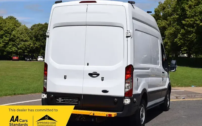 Used Ford Transit 131 HP (96 kW) 2018 White Van