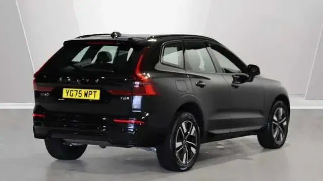 Second-hand Volvo XC60 Plus 350 CP (257 kW) 2026 SUV