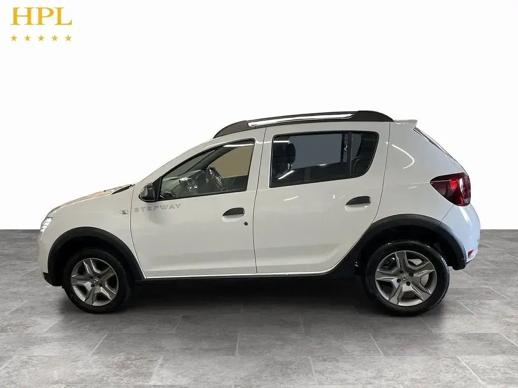 Used Dacia Sandero Comfort 90 HP (66 kW) 2021 White Hatchback
