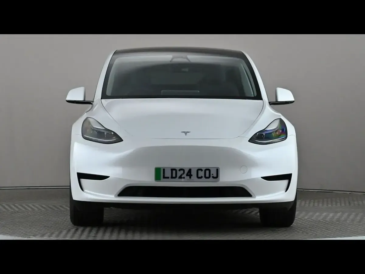 Used Tesla Model Y RWD 219 kW (299 HP) 2024 White SUV