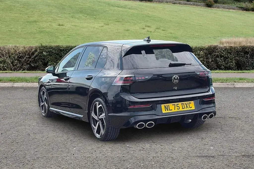 Used VW Golf VIII R 333 HP (244 kW) 2025 Black Hatchback