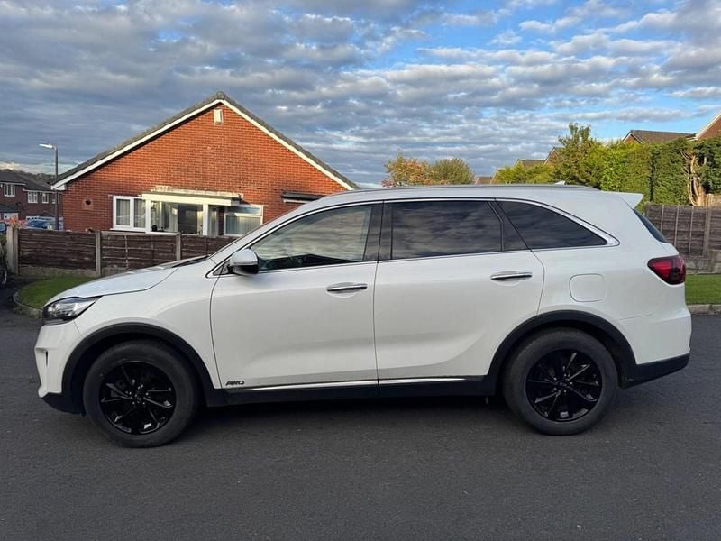 Used Kia Sorento 2018 White SUV