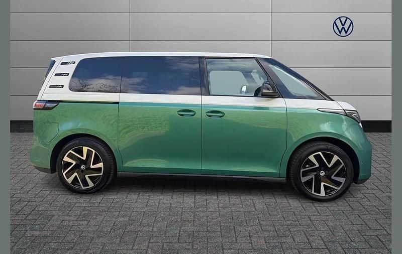 Used VW ID. Buzz Pro 150 kW (204 HP) 2023 White MPV