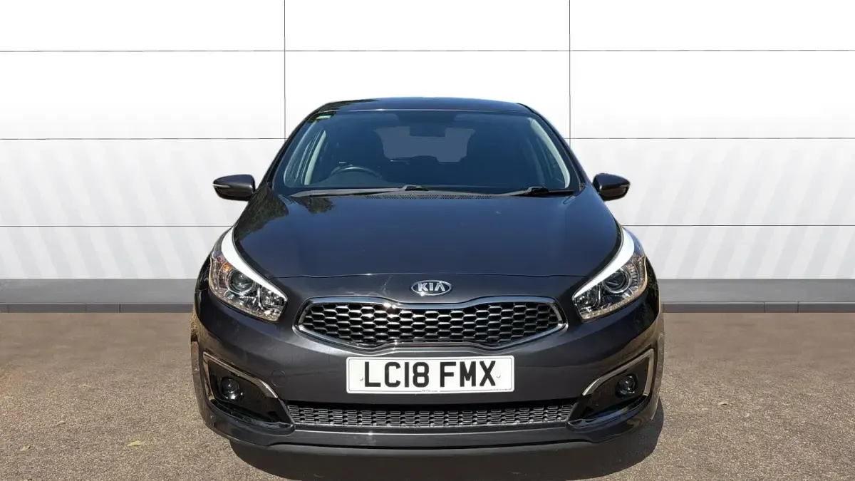 Used Kia Ceed 136 HP (100 kW) 2018 Silver Hatchback