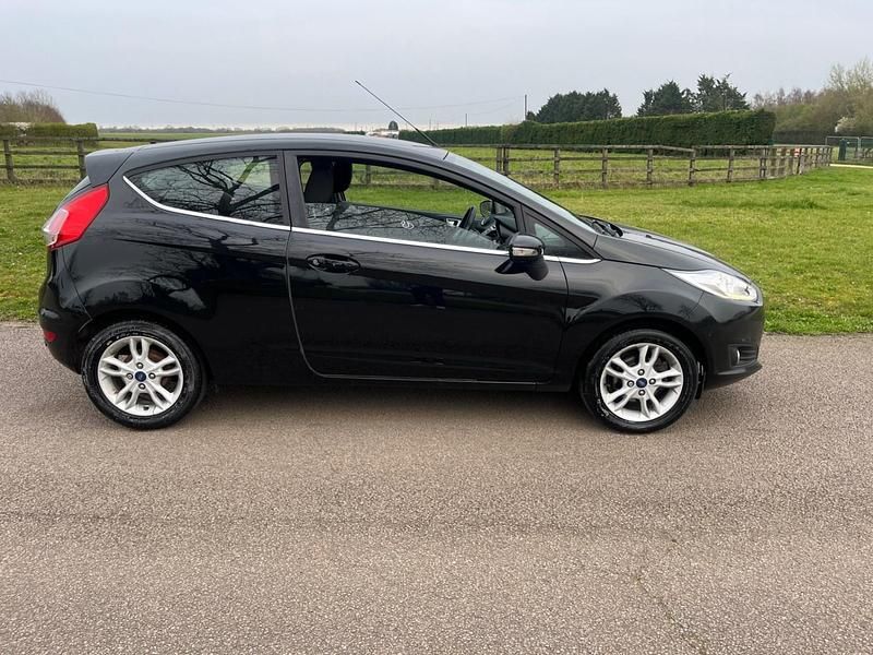 Used Ford Fiesta Zetec 2016 Black Hatchback