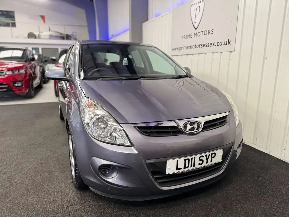 Used Hyundai i20 Comfort 2011 Grey Hatchback