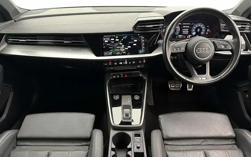 Used Audi A3 Sportback e-tron S-Line 204 HP (150 kW) 2022 White Hatchback