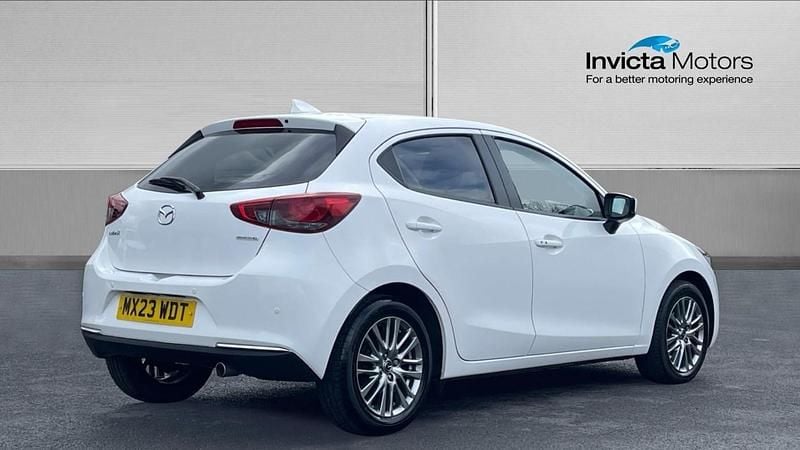 Used Mazda 2 Inclusive 116 HP (85 kW) 2023 White Hatchback
