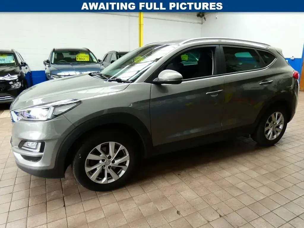 Used Hyundai Tucson SE 132 HP (97 kW) 2019 Grey SUV