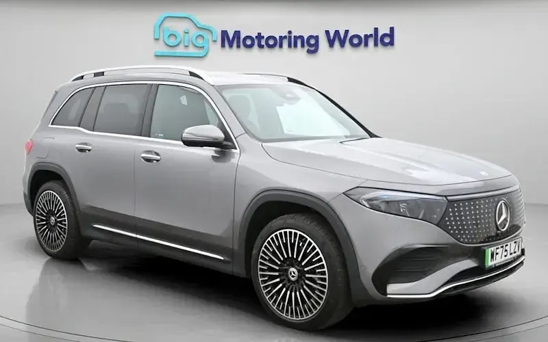 Usado Mercedes EQB250+ AMG line 139 kW (190 CV) 2025 SUV