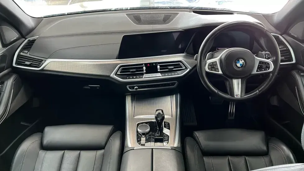 Used BMW X5 M Sport 265 HP (194 kW) 2019 Black sapphire SUV