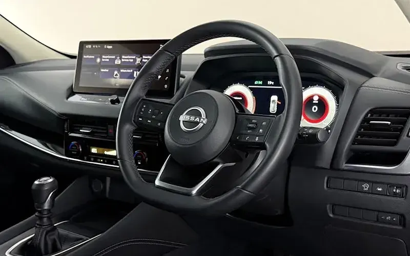 Used Nissan Qashqai N-Connecta 140 HP (102 kW) 2023 Blue SUV