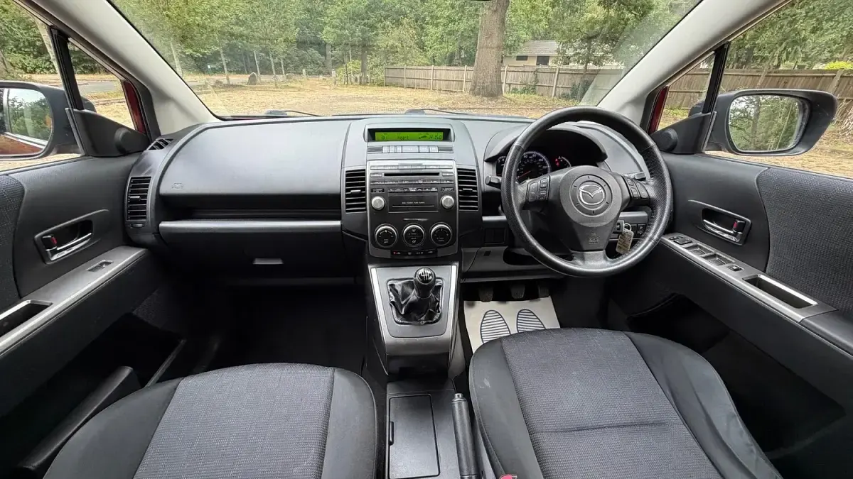 Used Mazda 5 Inclusive 146 HP (107 kW) 2008 Red MPV