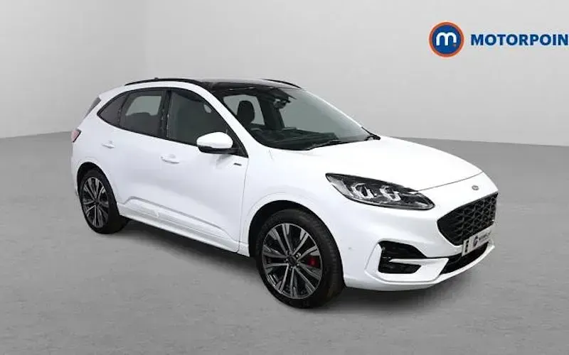 Usado Ford Kuga ST-Line X 224 HP (164 kW) 2023 SUV