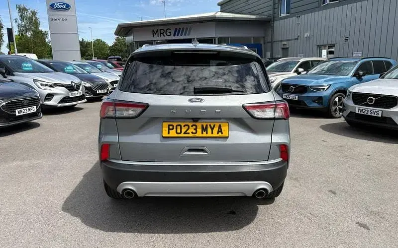 Used Ford Kuga Titanium 150 HP (110 kW) 2023 Silver SUV