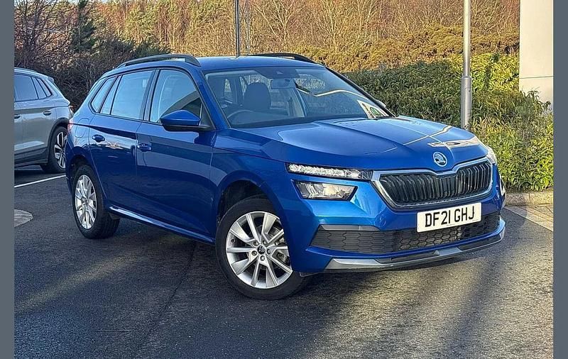 Race blue metallic Used 2021 Skoda Kamiq SE SUV | £12,995 (Fair price) - Image 1/4