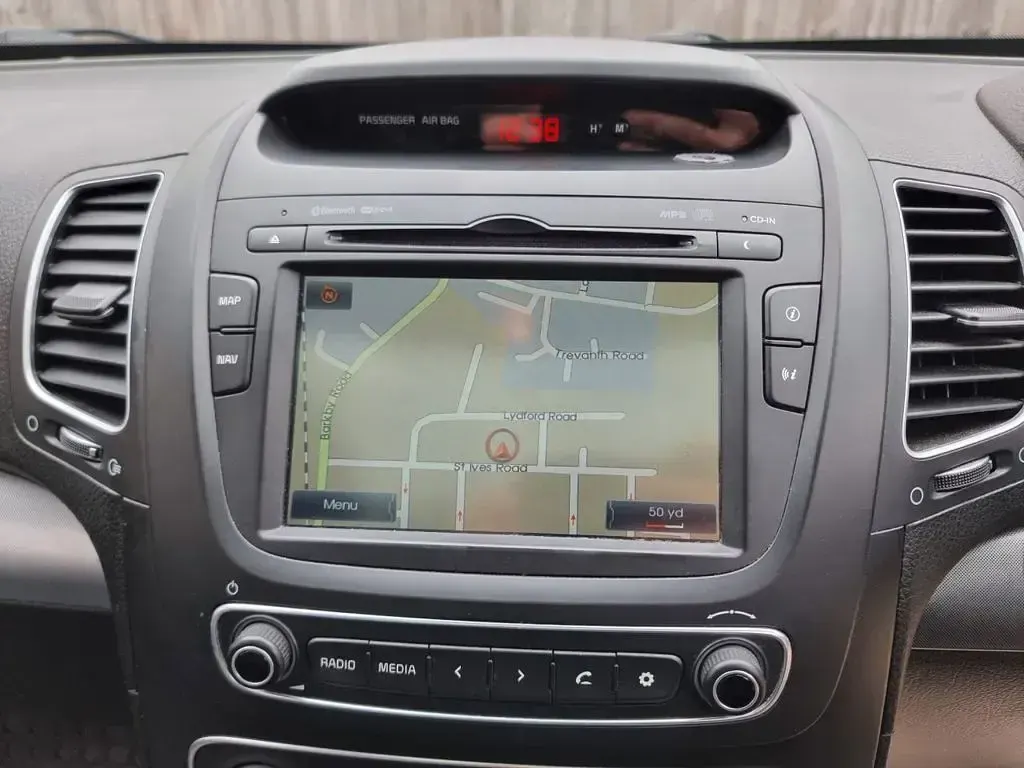 Used Kia Sorento 200 HP (147 kW) 2015 Silver SUV