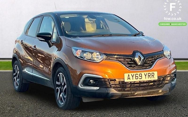 Used Renault Captur Iconic 131 HP (96 kW) 2019 Orange/black SUV