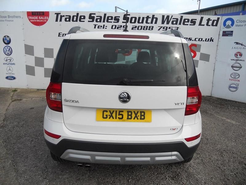 Used Skoda Yeti 170 HP (125 kW) 2015 White SUV