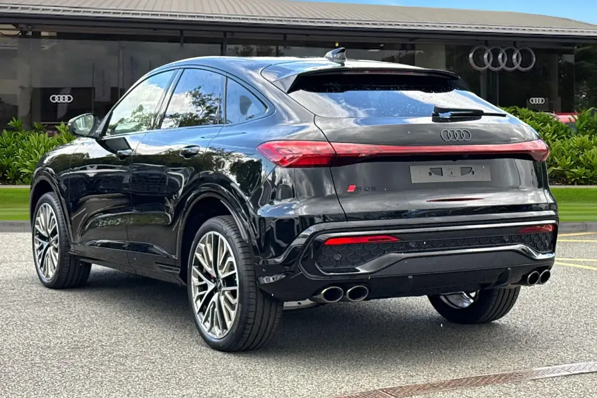 New Audi SQ5 Sportback Black Edition 362 HP (266 kW) 2026 Black SUV