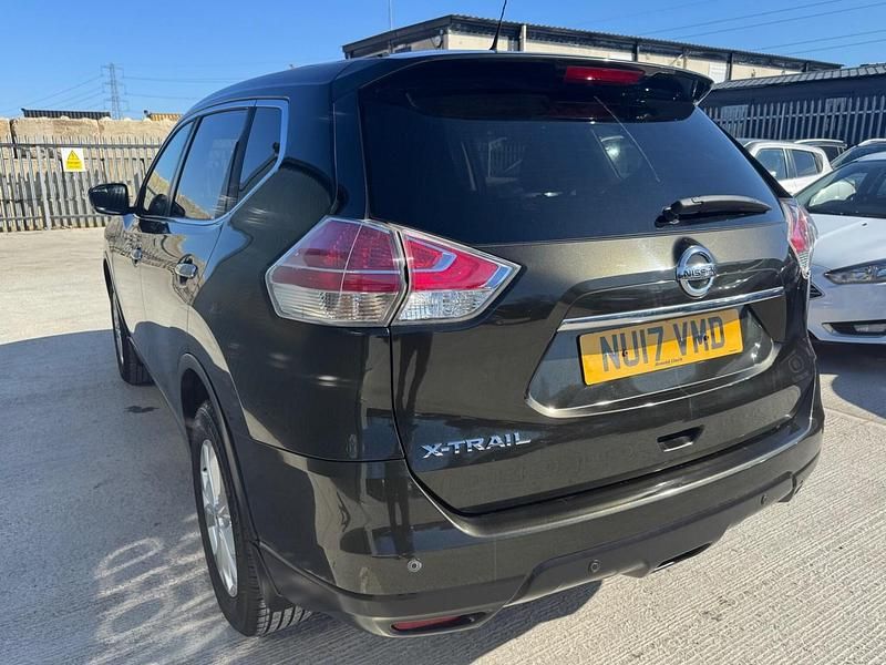 Used Nissan X-Trail Acenta 130 HP (95 kW) 2017 Green SUV