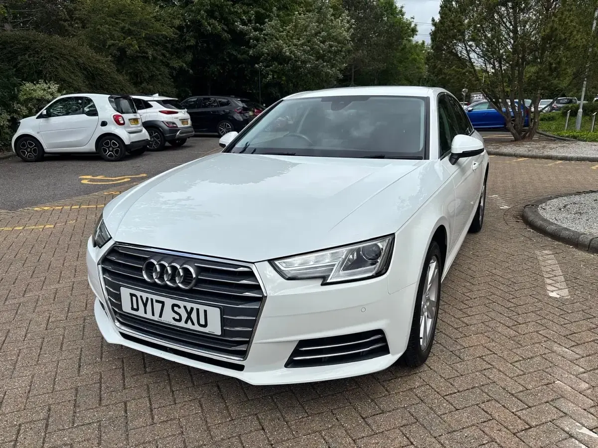 Used Audi A4 Sport 150 HP (110 kW) 2017 White Sedan