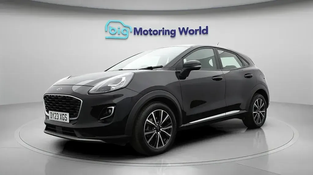 Używany Ford Puma Titanium 125 KM (91 kW) 2023 Czarny SUV