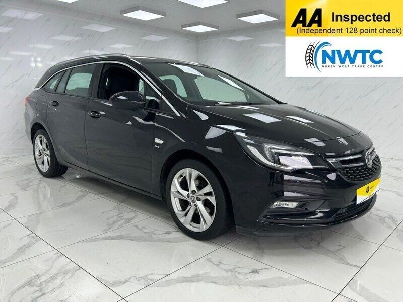 Black Used 2017 Vauxhall Astra SRi Estate | £4,195 (Good price) - Image 1/3