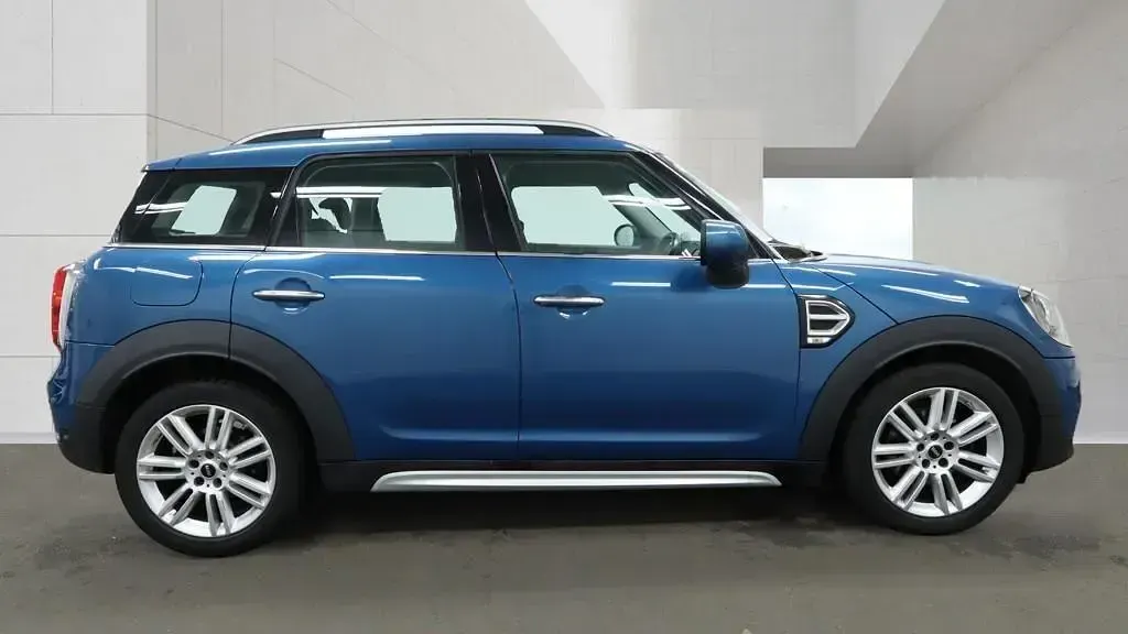 Used Mini Cooper Countryman Exclusive 2019 Blue SUV