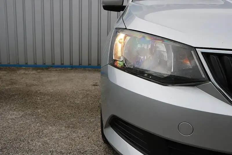 Used Skoda Fabia SE 90 HP (66 kW) 2015 Silver Hatchback