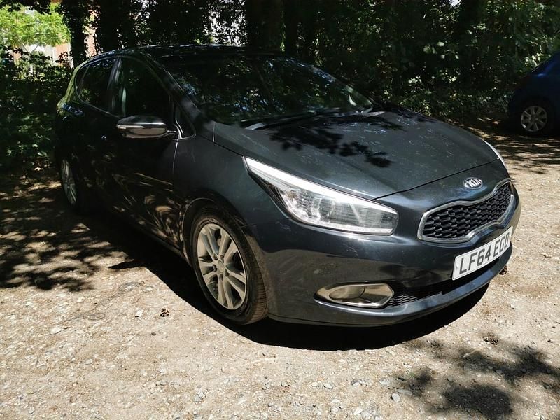 Black Used 2014 Kia Ceed 3 Hatchback | £2,095 (Fair price) - Image 1/4