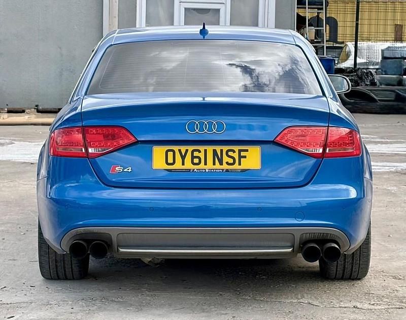 Used Audi S4 Design 333 HP (244 kW) 2011 Blue Sedan