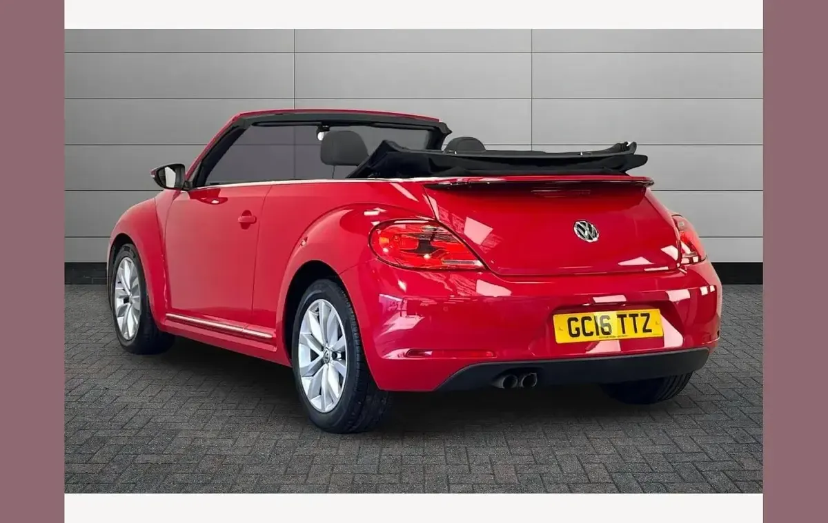 Używany VW Beetle Design 150 KM (110 kW) 2016 Czerwony Hatchback