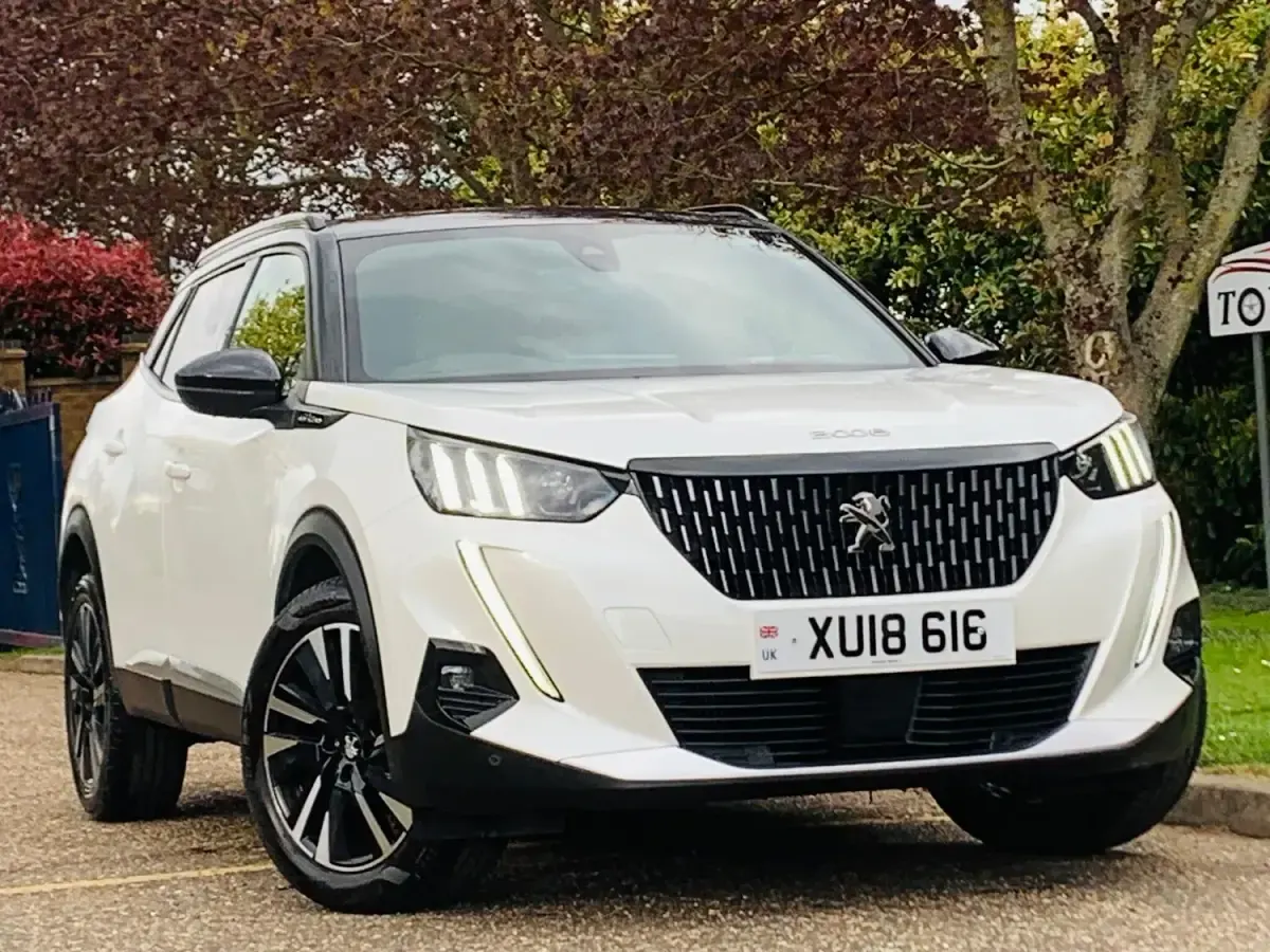 Used Peugeot 2008 GT-line 2020 White SUV