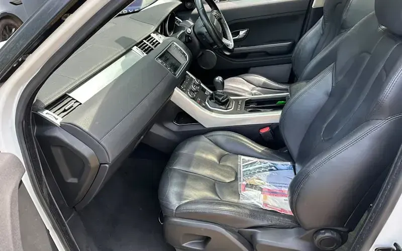 Used Land Rover Range Rover evoque Pure 190 HP (139 kW) 2014 White SUV