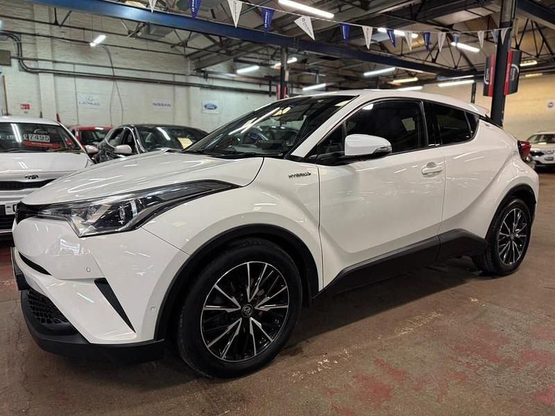 Used Toyota C-HR 2017 White SUV