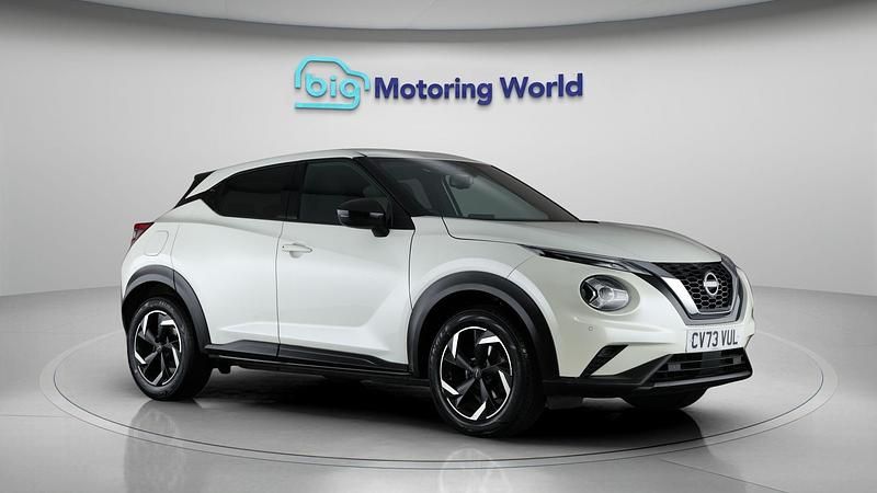 Used 2023 Nissan Juke N-Connecta SUV | £14,276 (Fair price) - Image 1/4