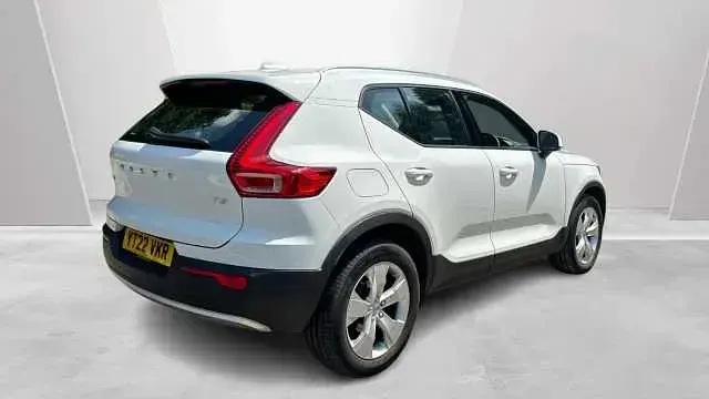 Used Volvo XC40 Momentum 161 HP (118 kW) 2022 SUV