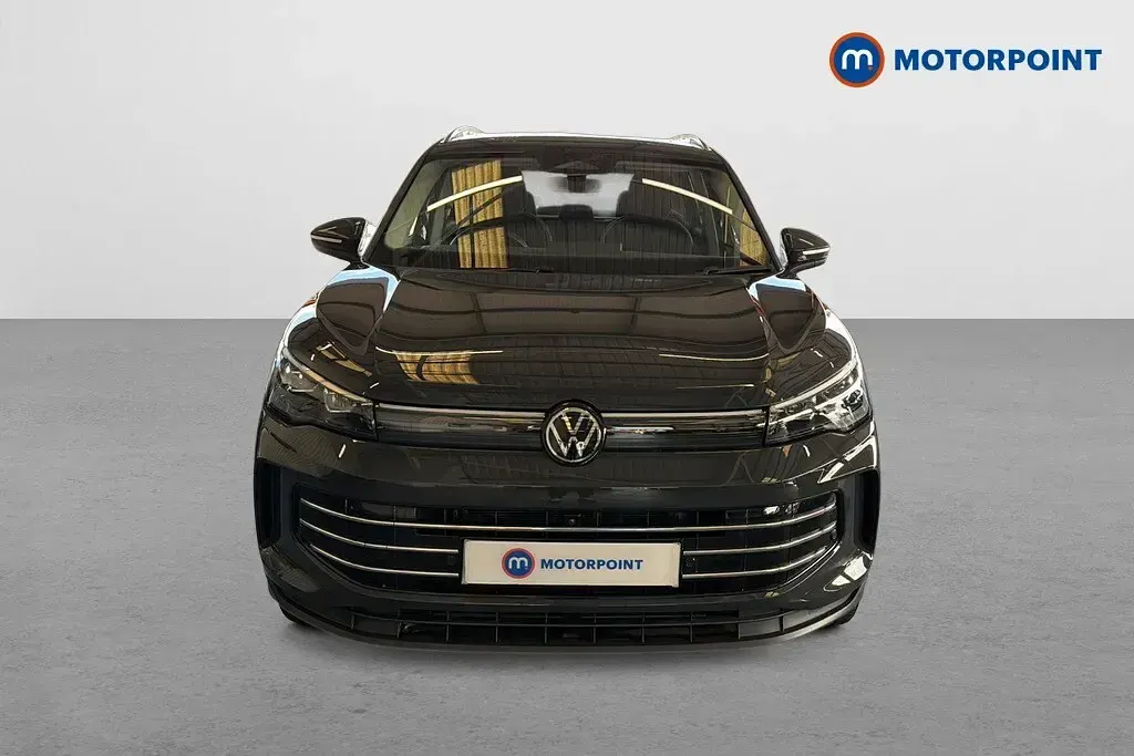 Used VW Tiguan Elegance 150 HP (110 kW) 2024 Grey SUV
