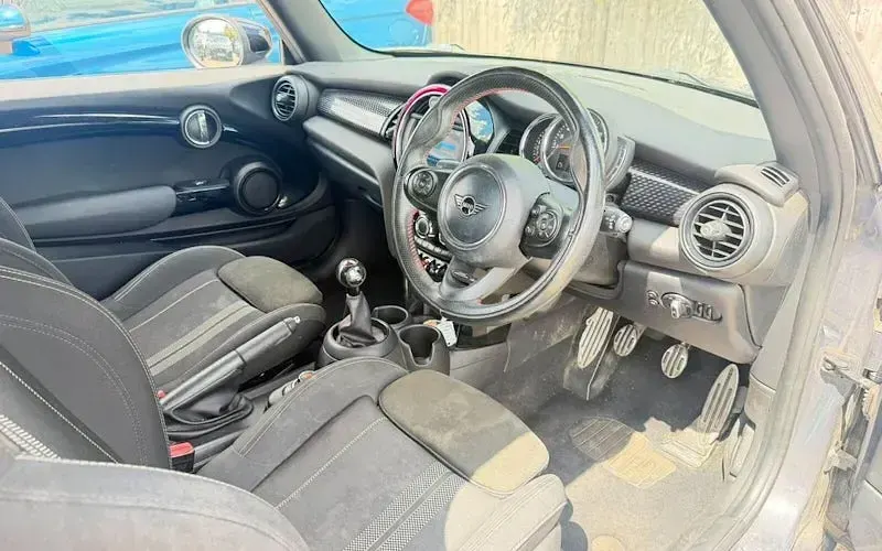 Used Mini Cooper S Hatch 192 HP (141 kW) 2019 Grey Hatchback