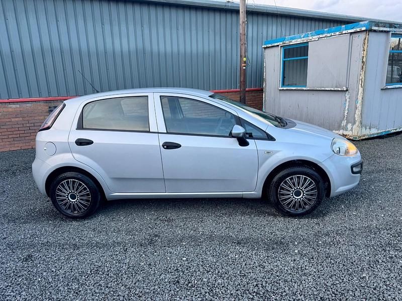 Used Fiat Punto Evo Active 77 HP (56 kW) 2010 Grey Hatchback