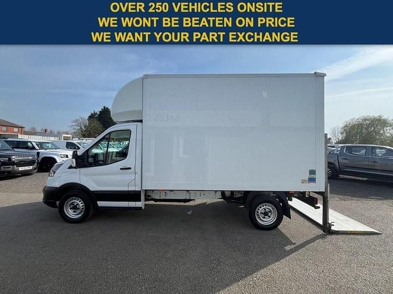 Usado Ford Transit S 130 HP (95 kW) 2022 Branco Cabrios